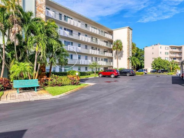 4440 IRONWOOD CIRCLE, Unit 207D, BRADENTON, FL 34209