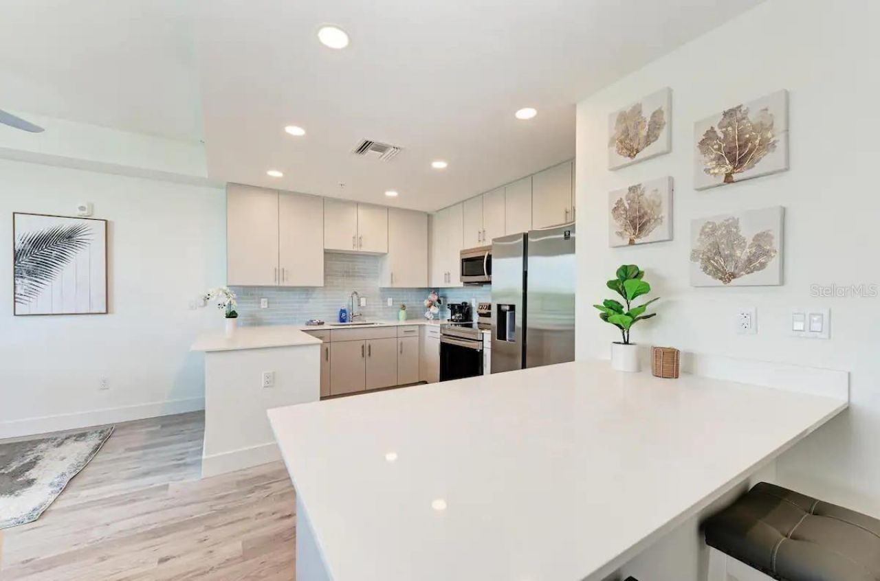 1709 N Tamiami Trail, Unit 425, Sarasota, FL 34234 Photo