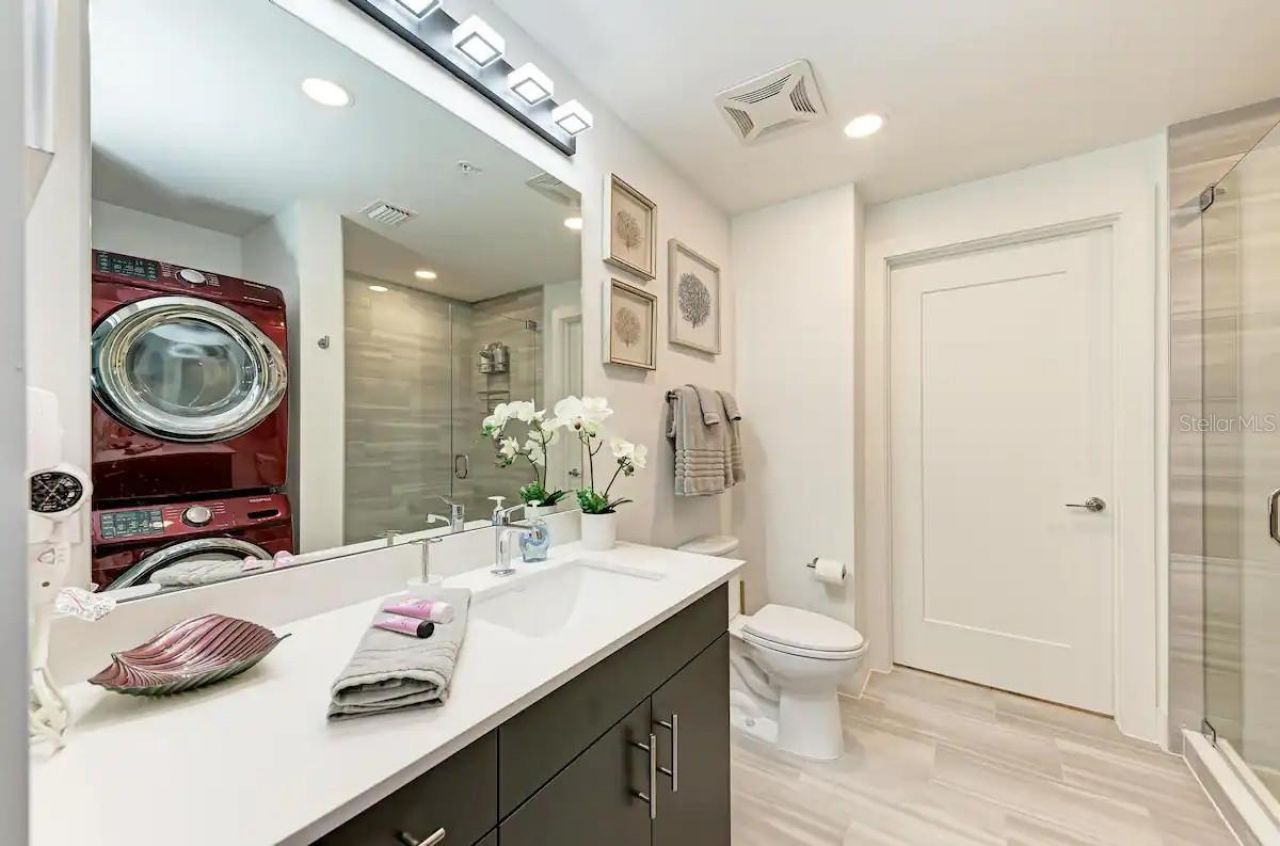 1709 N Tamiami Trail, Unit 425, Sarasota, FL 34234 Photo