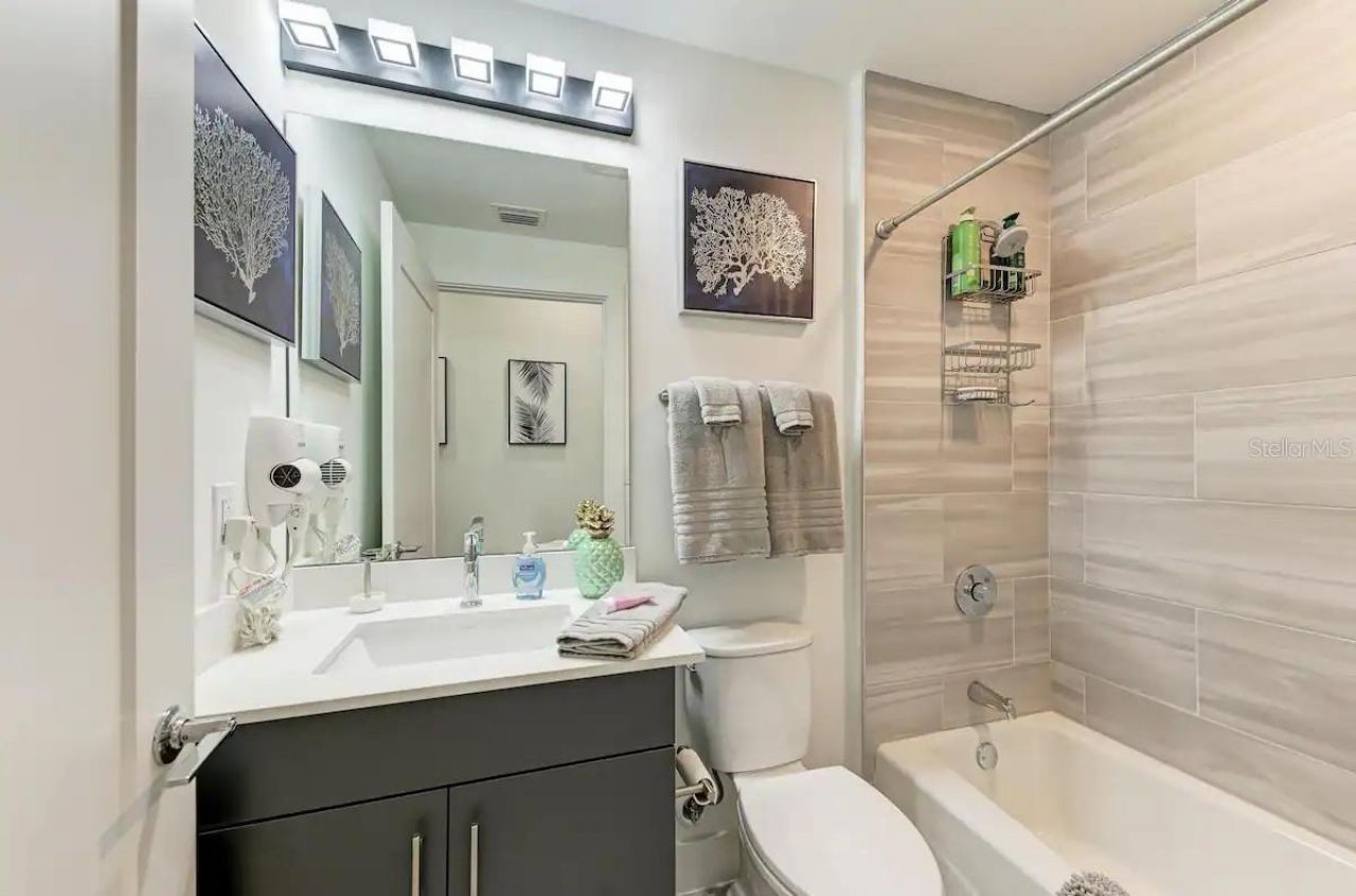 1709 N Tamiami Trail, Unit 425, Sarasota, FL 34234 Photo