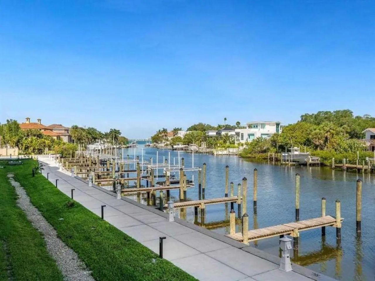 1709 N Tamiami Trail, Unit 425, Sarasota, FL 34234 Photo