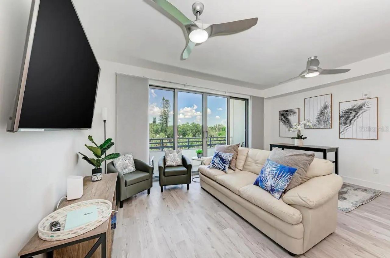 1709 N Tamiami Trail, Unit 425, Sarasota, FL 34234 Photo