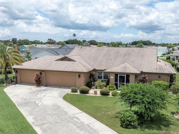 301 THORN HILL PLACE, SUN CITY CENTER, FL 33573