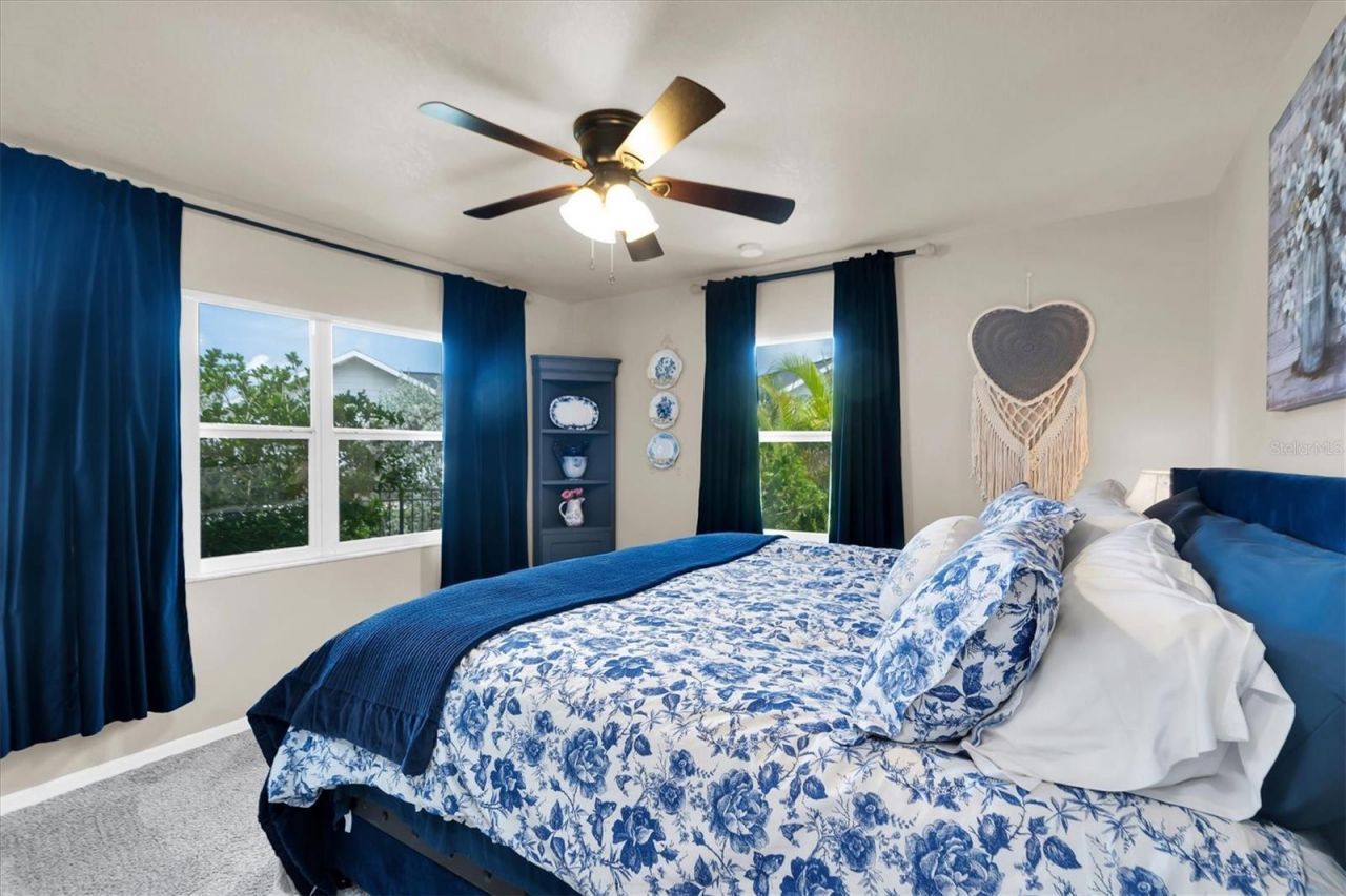 301 Thorn Hill Place, Sun City Center, FL 33573 Photo