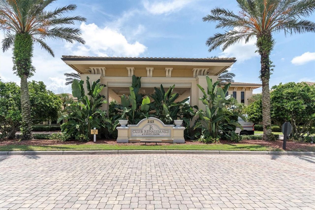 301 Thorn Hill Place, Sun City Center, FL 33573 Photo