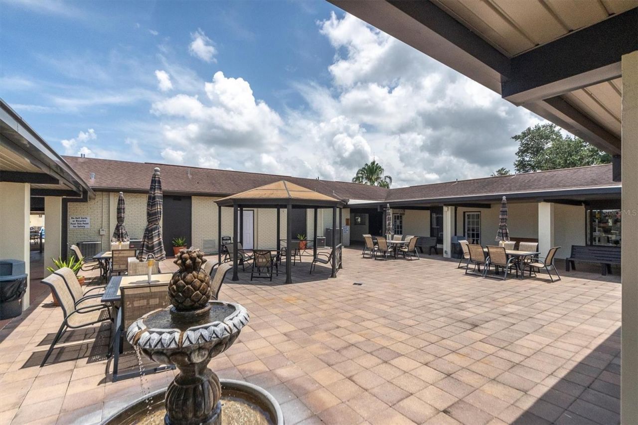 301 Thorn Hill Place, Sun City Center, FL 33573 Photo