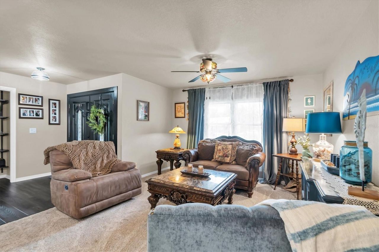 301 Thorn Hill Place, Sun City Center, FL 33573 Photo
