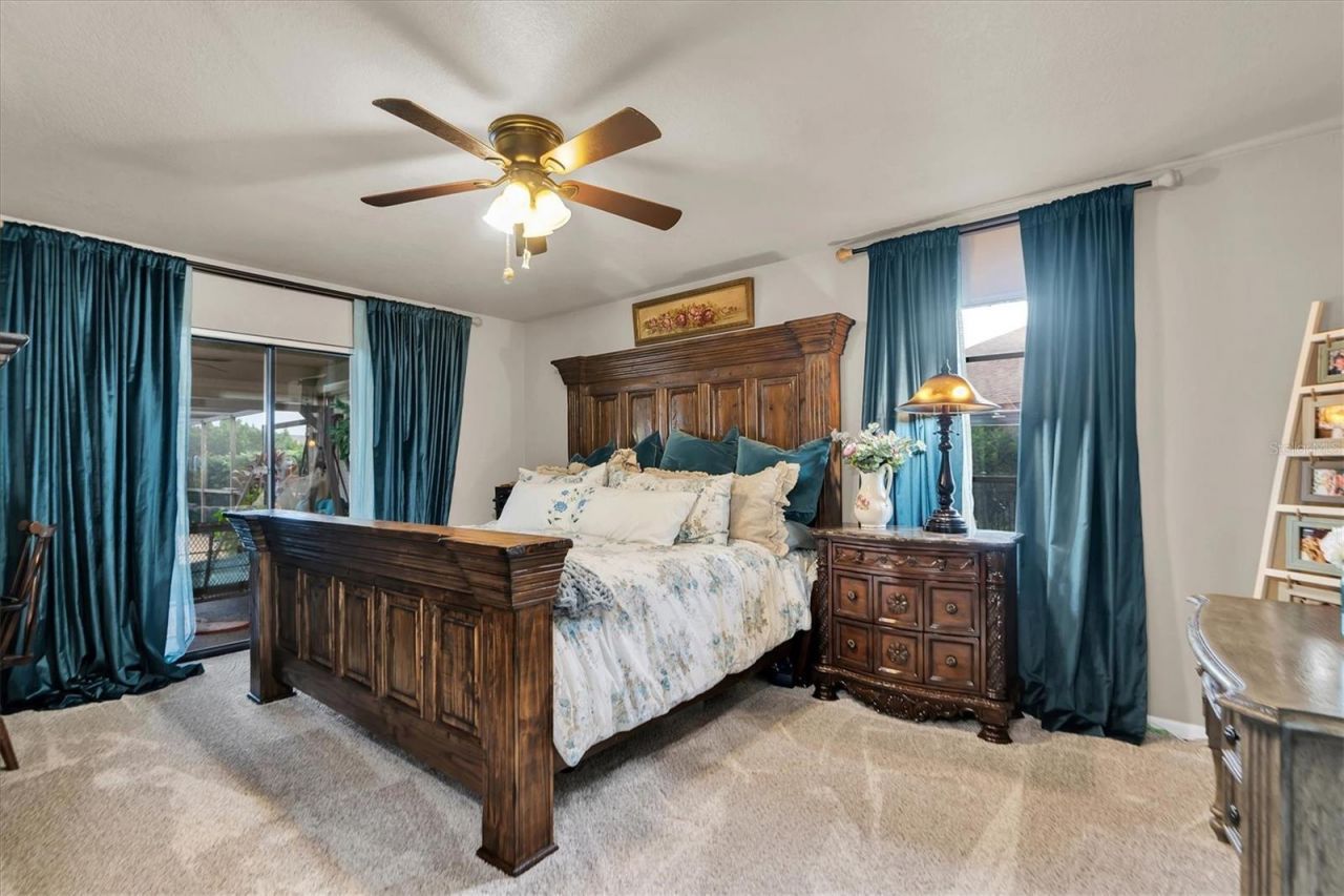 301 Thorn Hill Place, Sun City Center, FL 33573 Photo