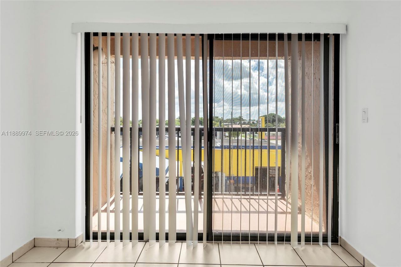 3945 SW 89th Ave, Unit 201, Miami, FL 33165 Photo