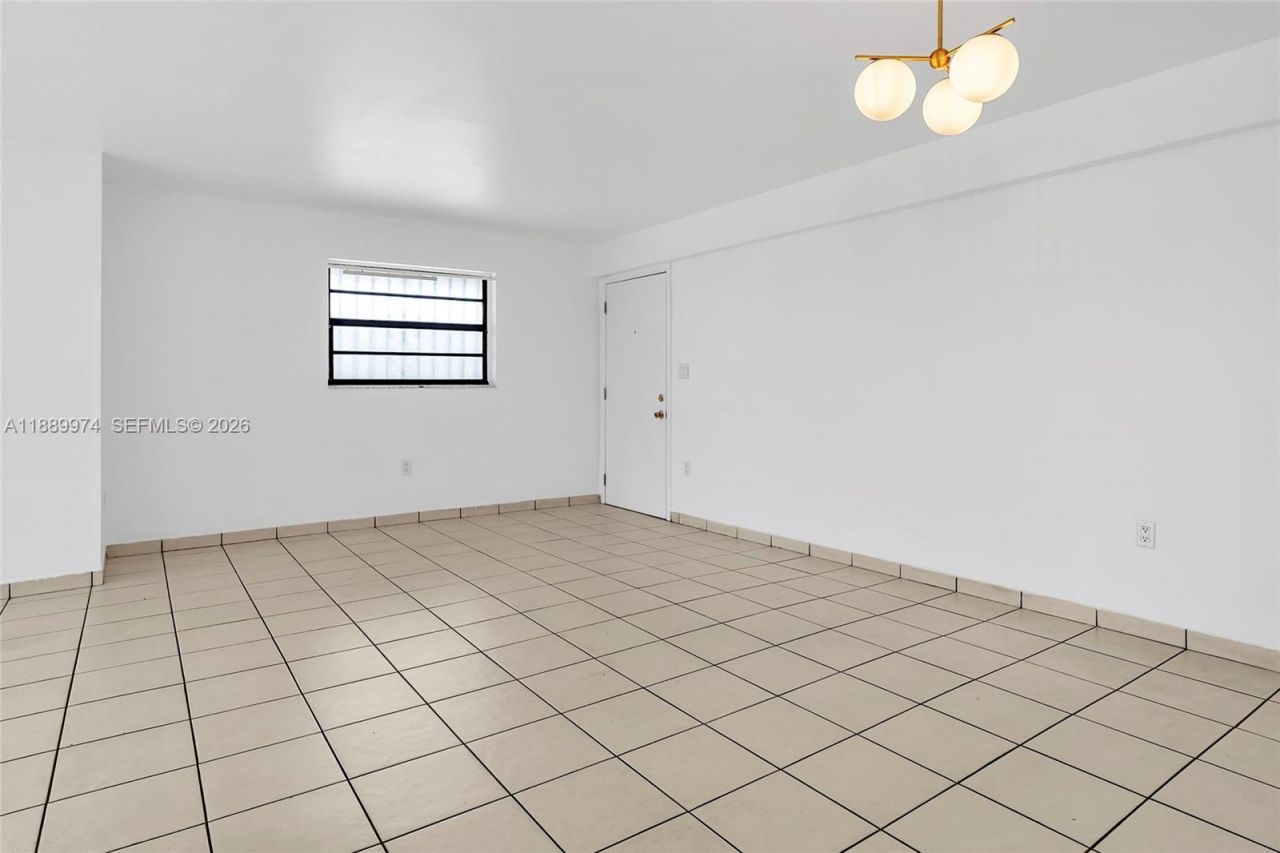 3945 SW 89th Ave, Unit 201, Miami, FL 33165 Photo