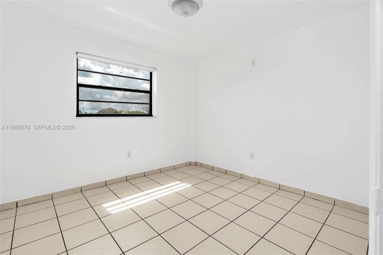 3945 SW 89th Ave, Unit 201, Miami, FL 33165 Photo