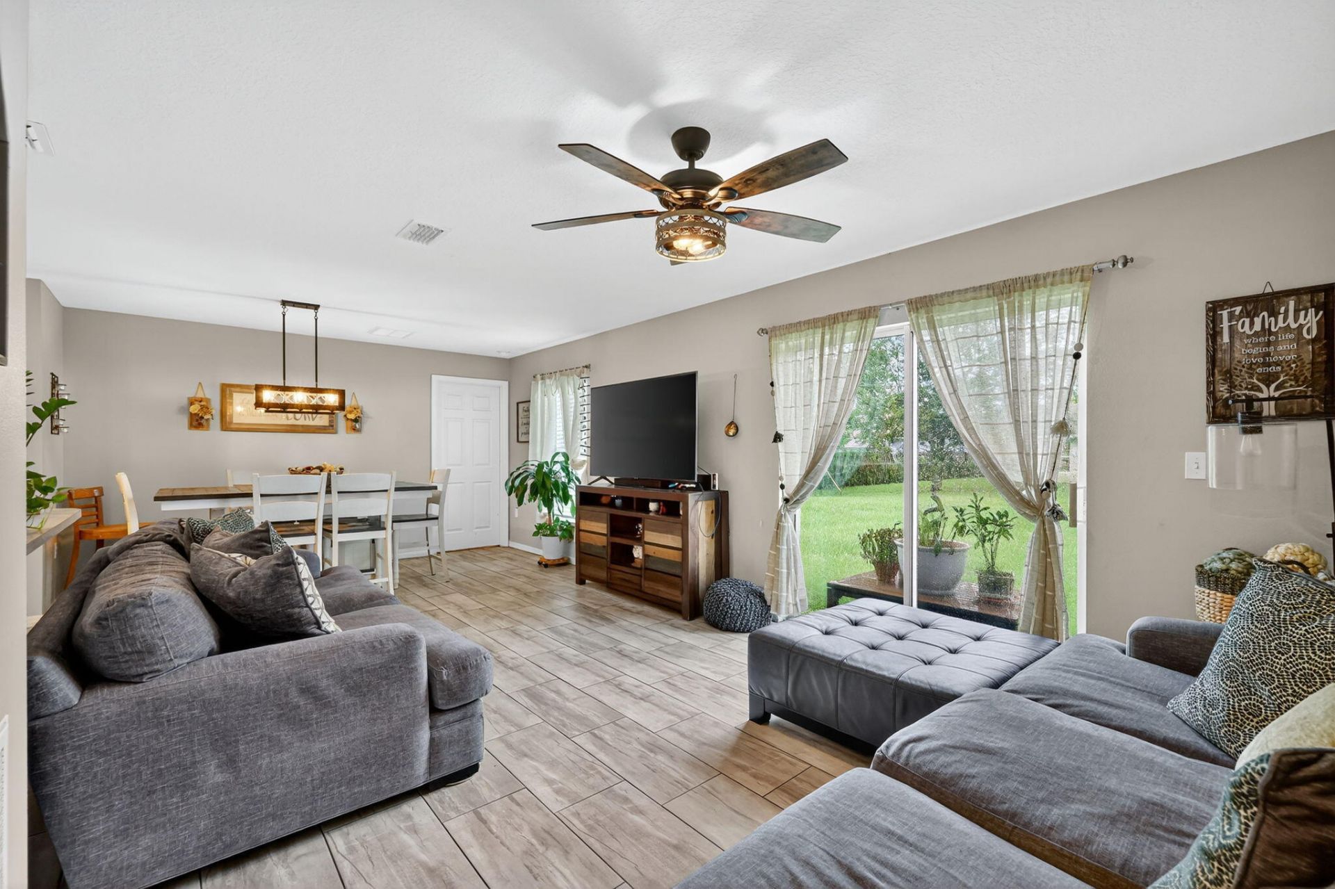 251 NW Lincoln Avenue, Port Saint Lucie, FL 34983 Photo