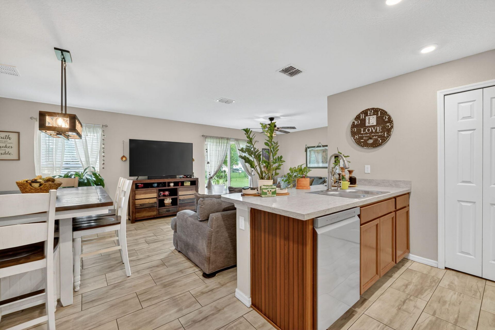 251 NW Lincoln Avenue, Port Saint Lucie, FL 34983 Photo