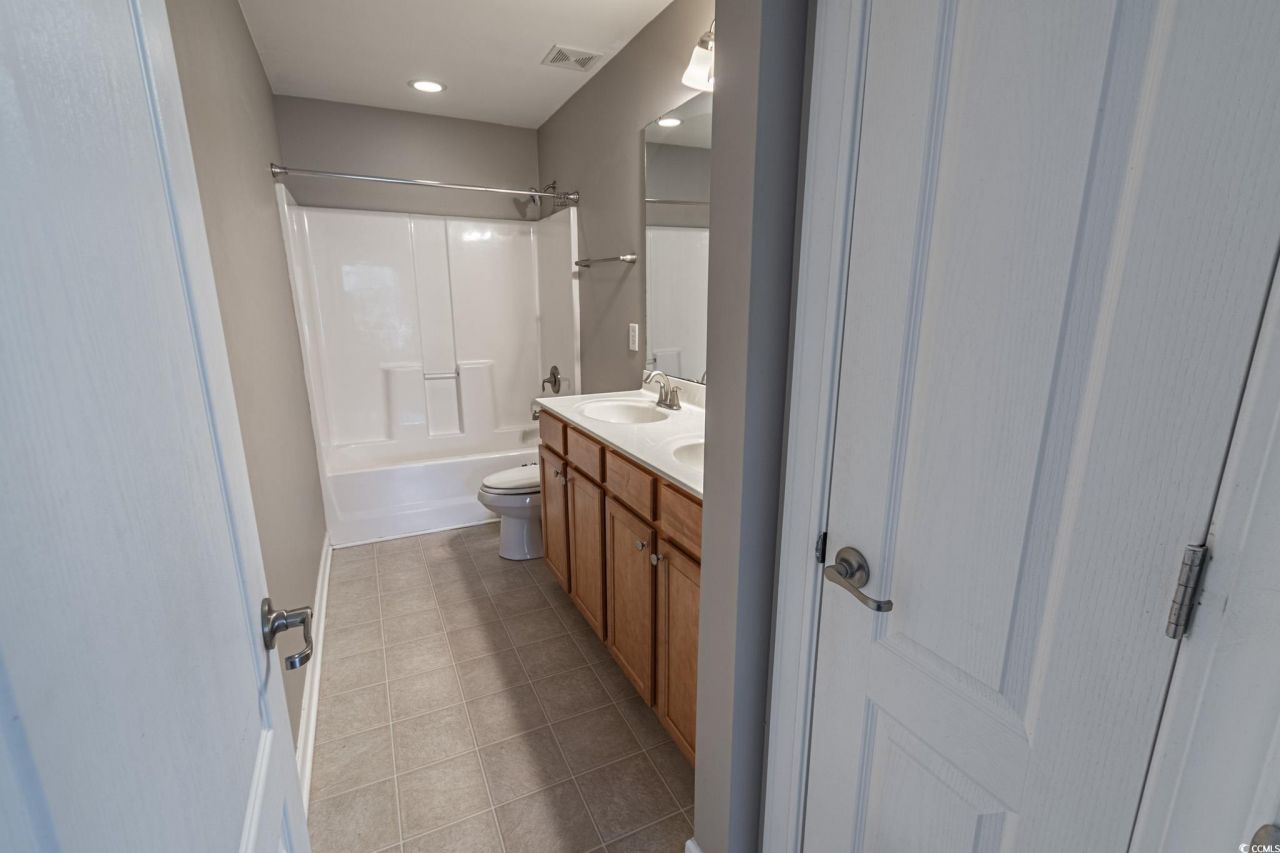 1170 Fairway Ln. Photo 19