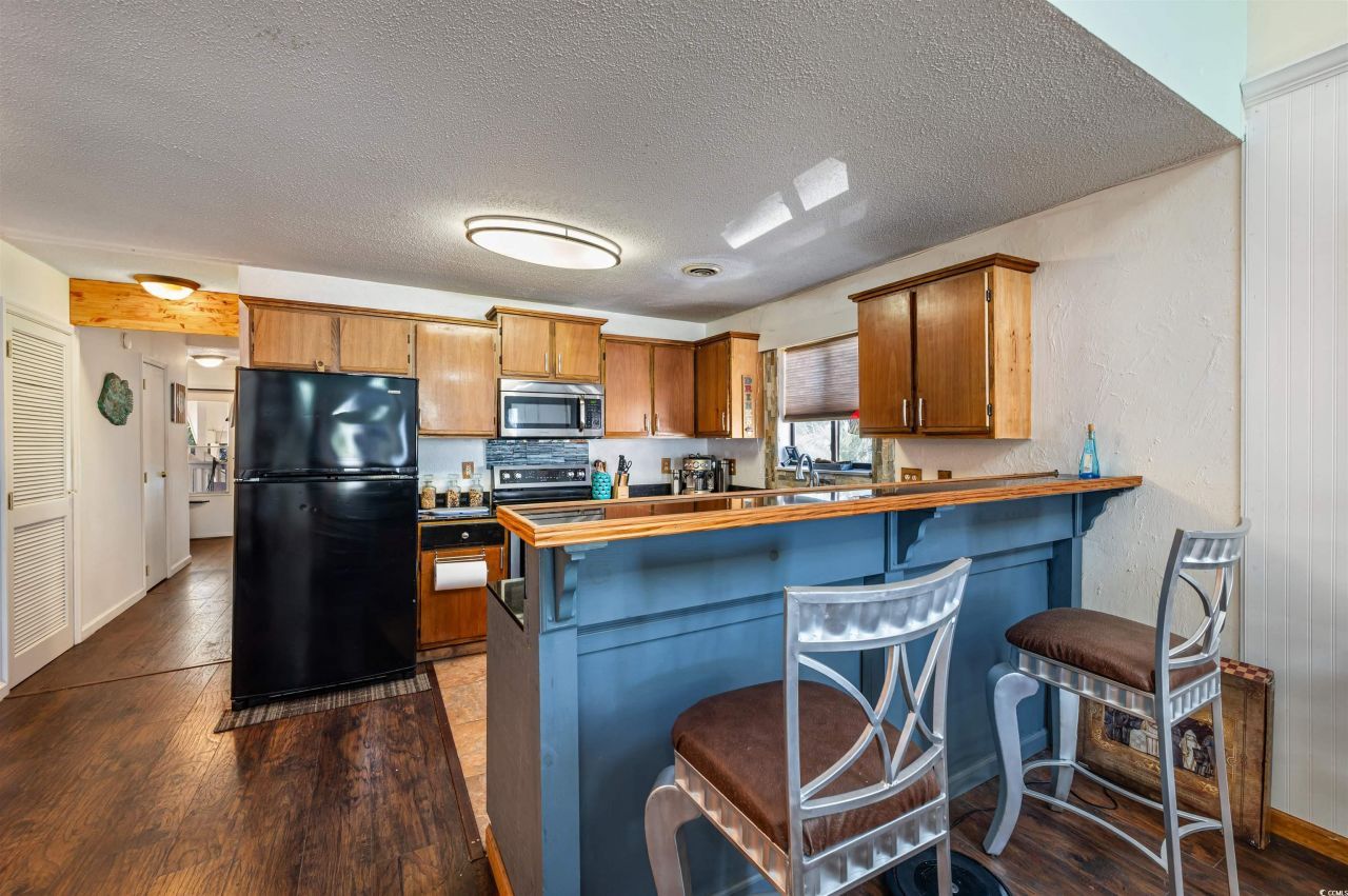 1870 Auburn Ln. Photo 10