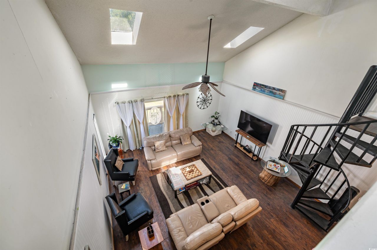 1870 Auburn Ln. Photo 14