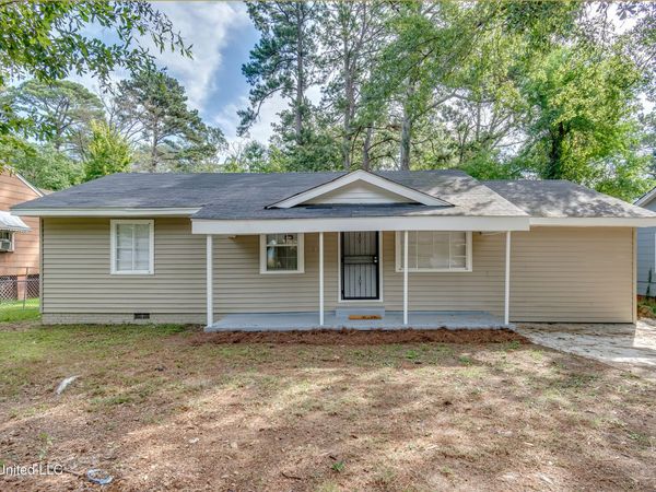 1872 Shady Ln Drive, Jackson, MS 39204