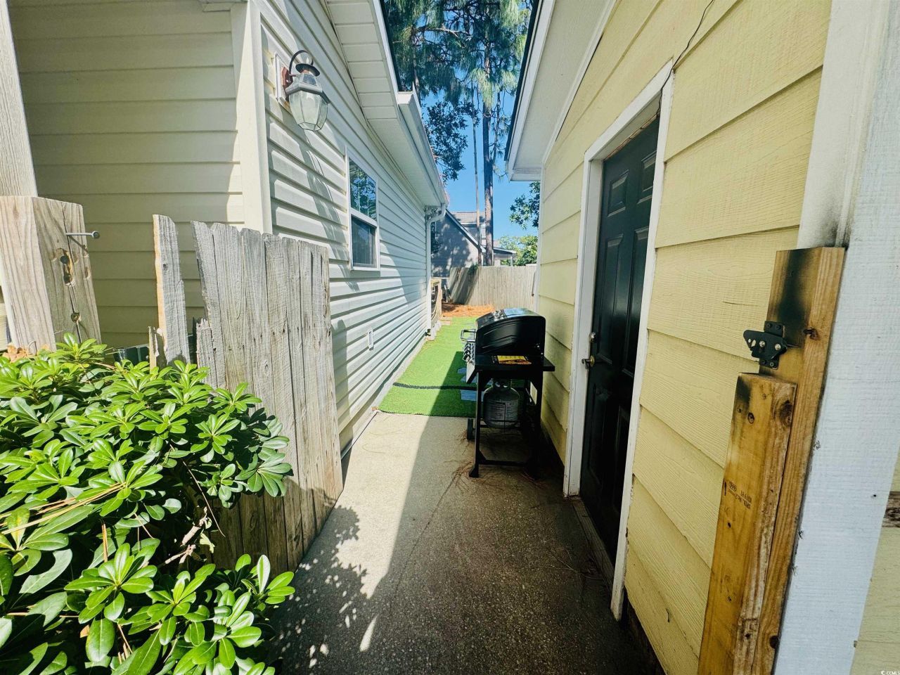 1960 Lake View Circle Photo 35