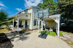 1960 Lake View Circle photo 4