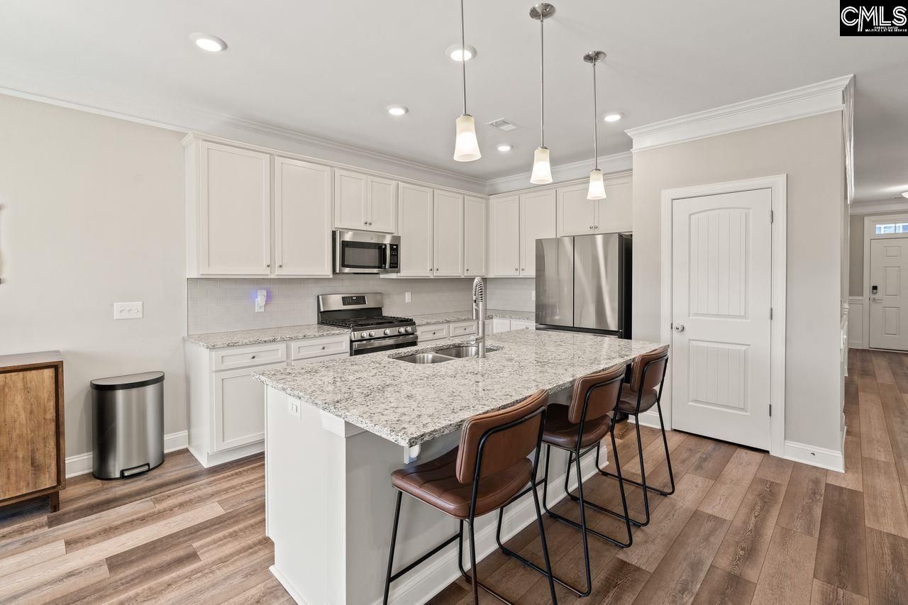 322 Stillington Street Photo 14