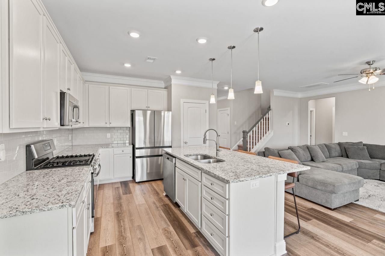 322 Stillington Street Photo 17