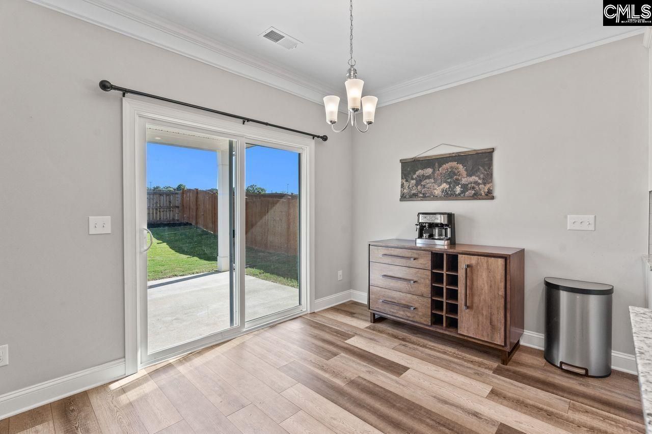 322 Stillington Street Photo 18