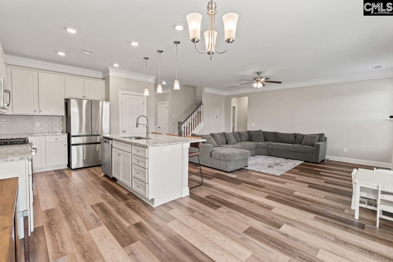 322 Stillington Street Photo 19