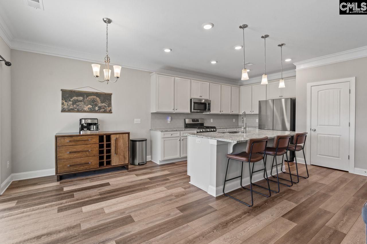 322 Stillington Street Photo 20