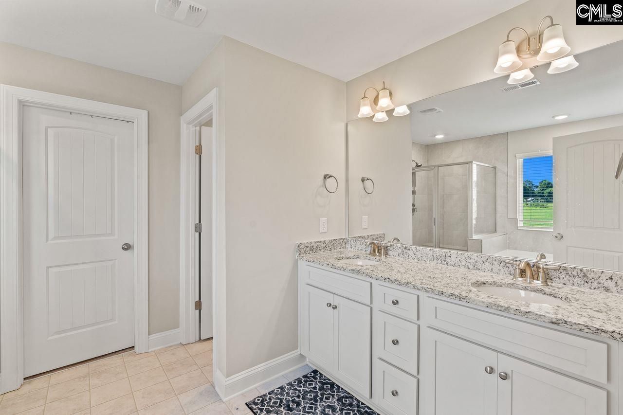 322 Stillington Street Photo 30