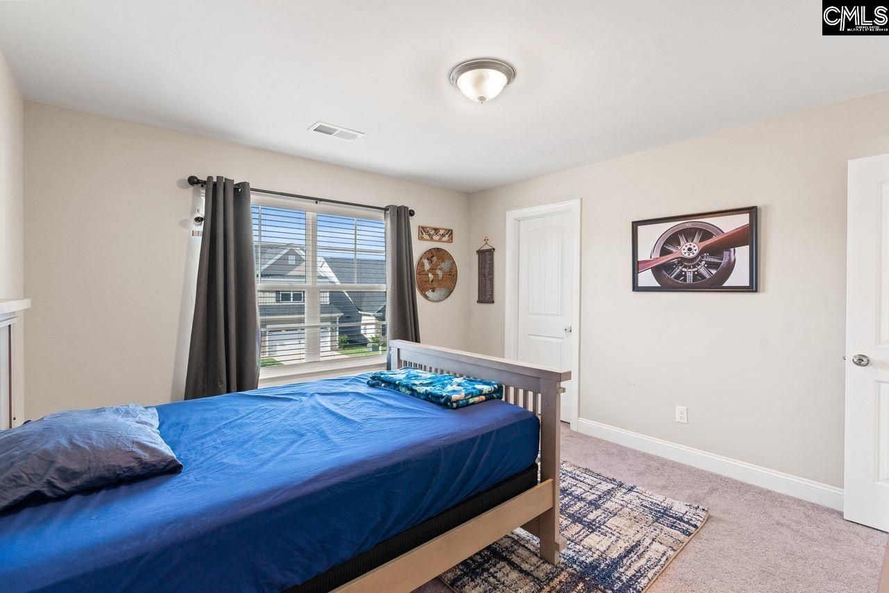 322 Stillington Street Photo 33