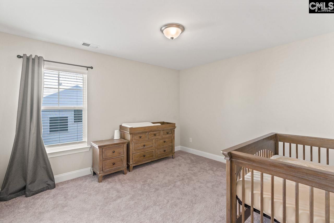 322 Stillington Street Photo 37