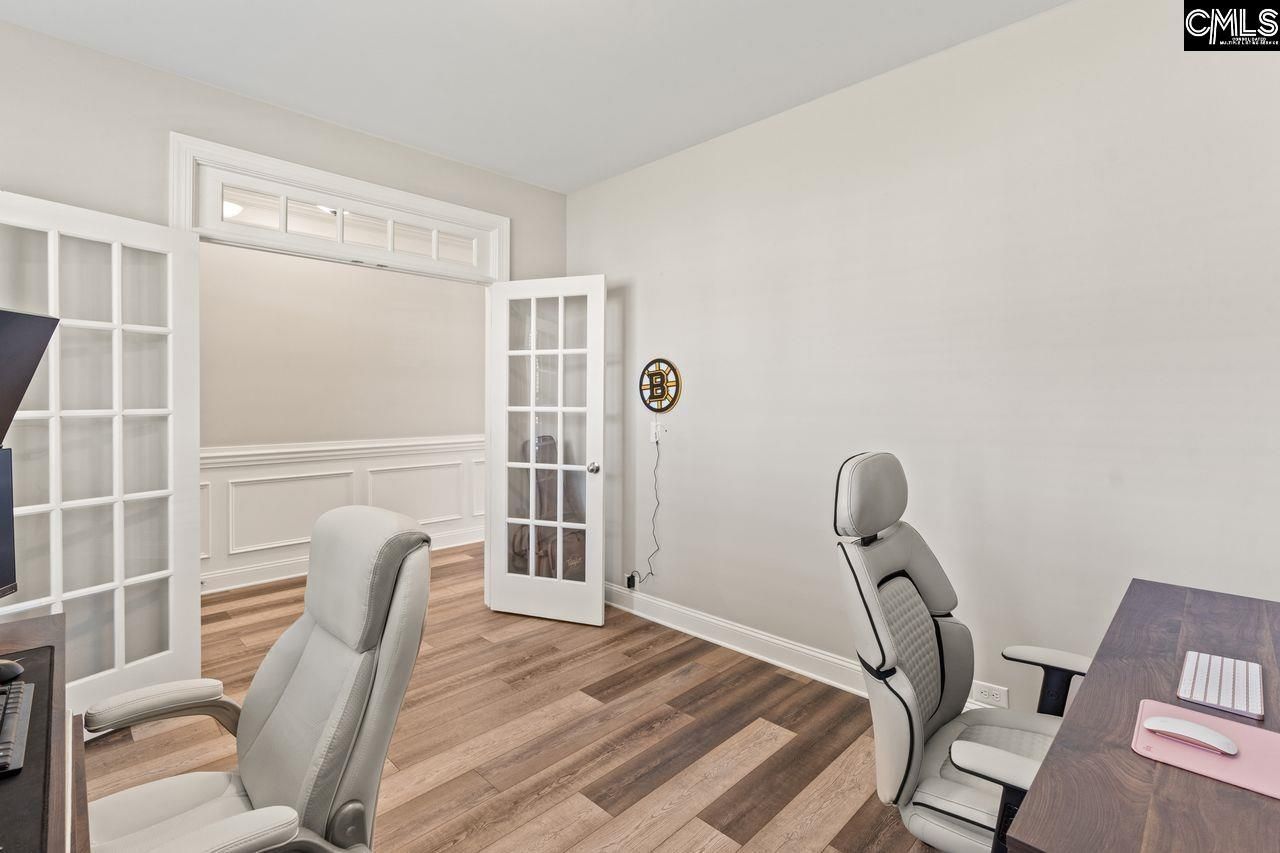 322 Stillington Street Photo 6