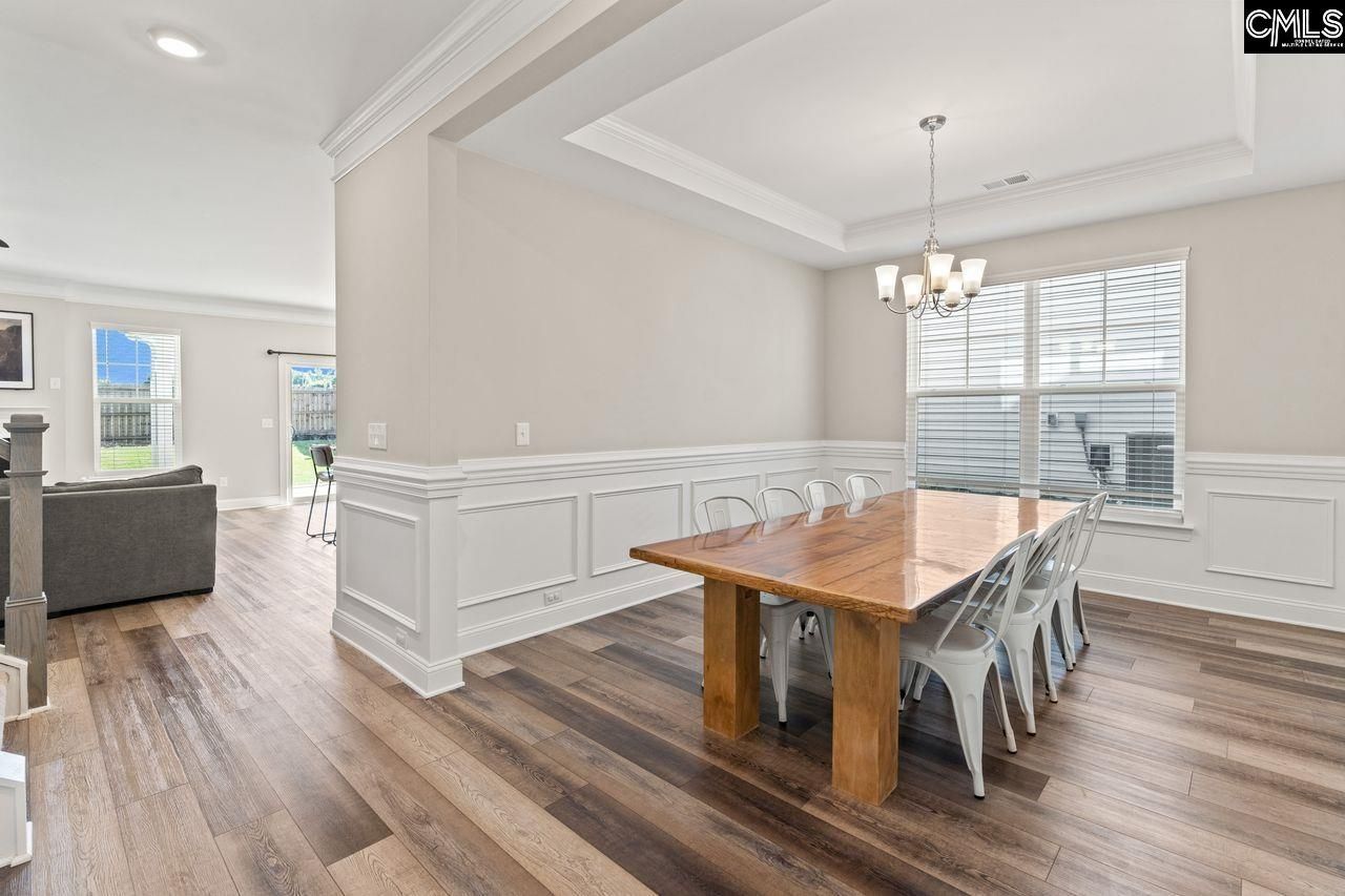 322 Stillington Street Photo 7