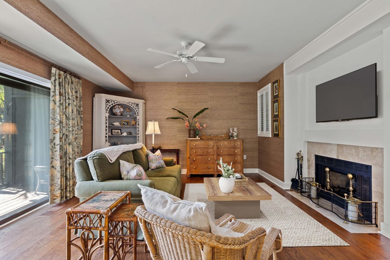 4919 Green Dolphin Way Photo 17