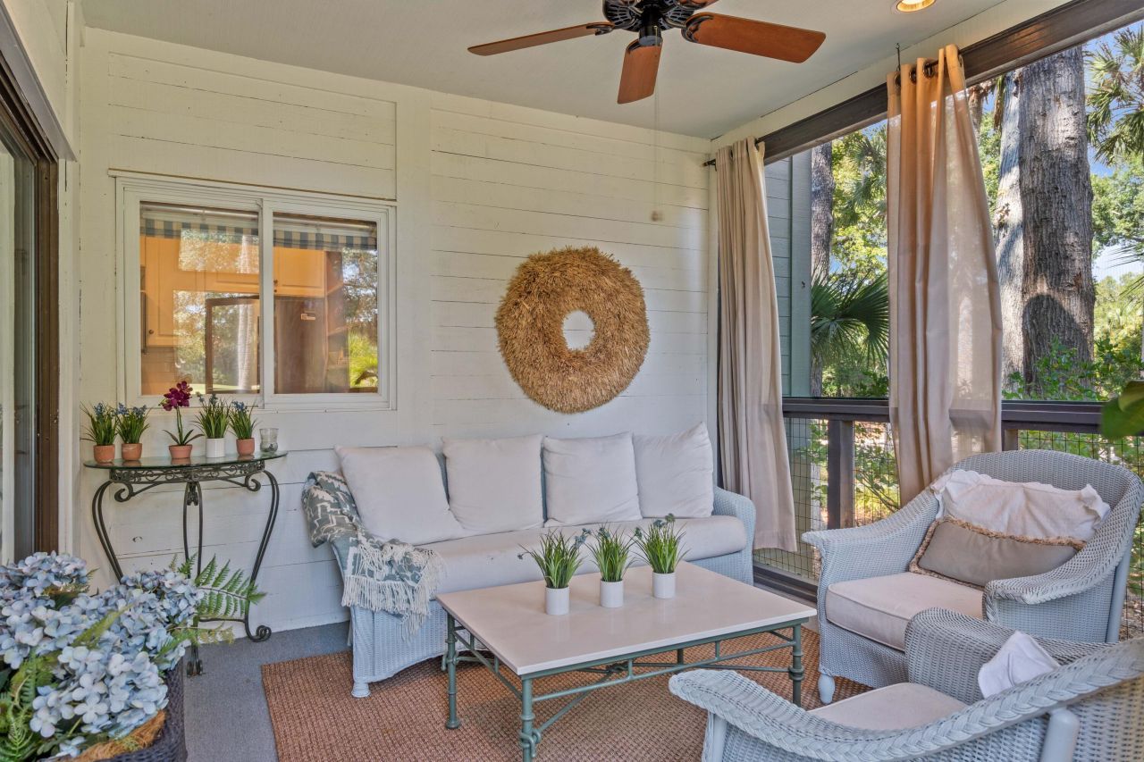 4919 Green Dolphin Way Photo 7