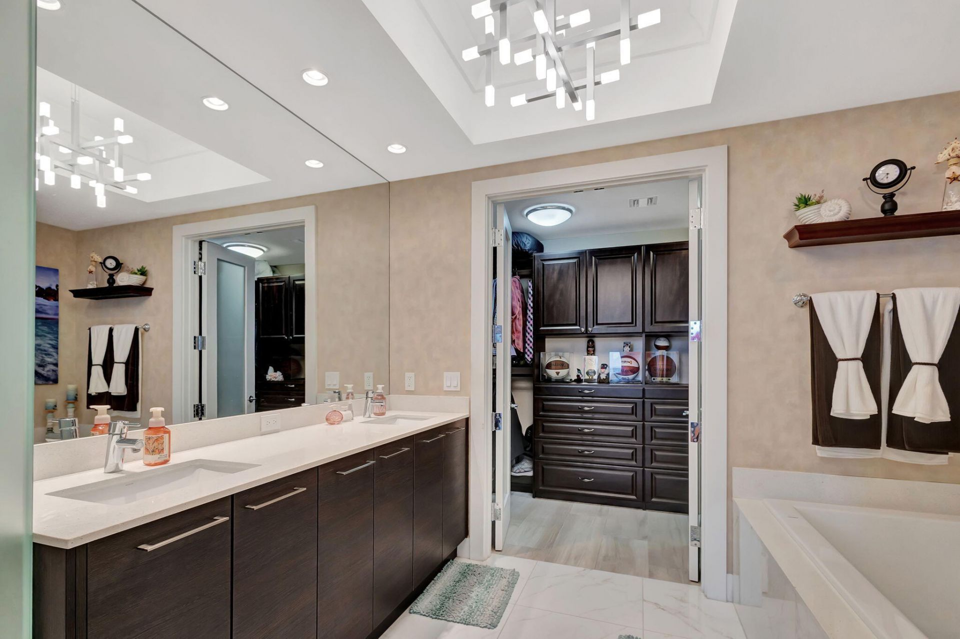 2 Water Club Way, Unit 802, North Palm Beach, FL 33408 Photo