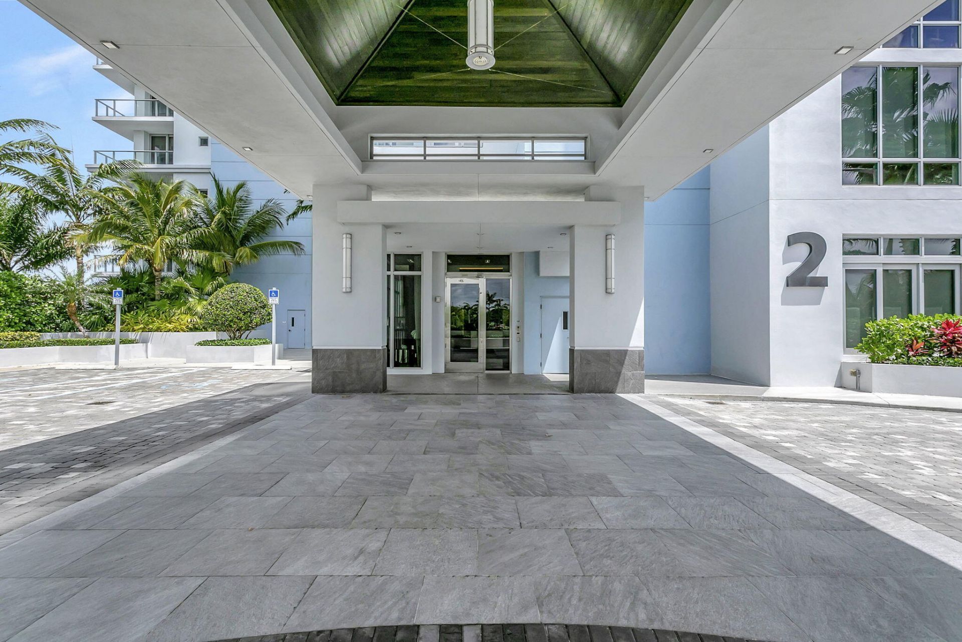 2 Water Club Way, Unit 802, North Palm Beach, FL 33408 Photo