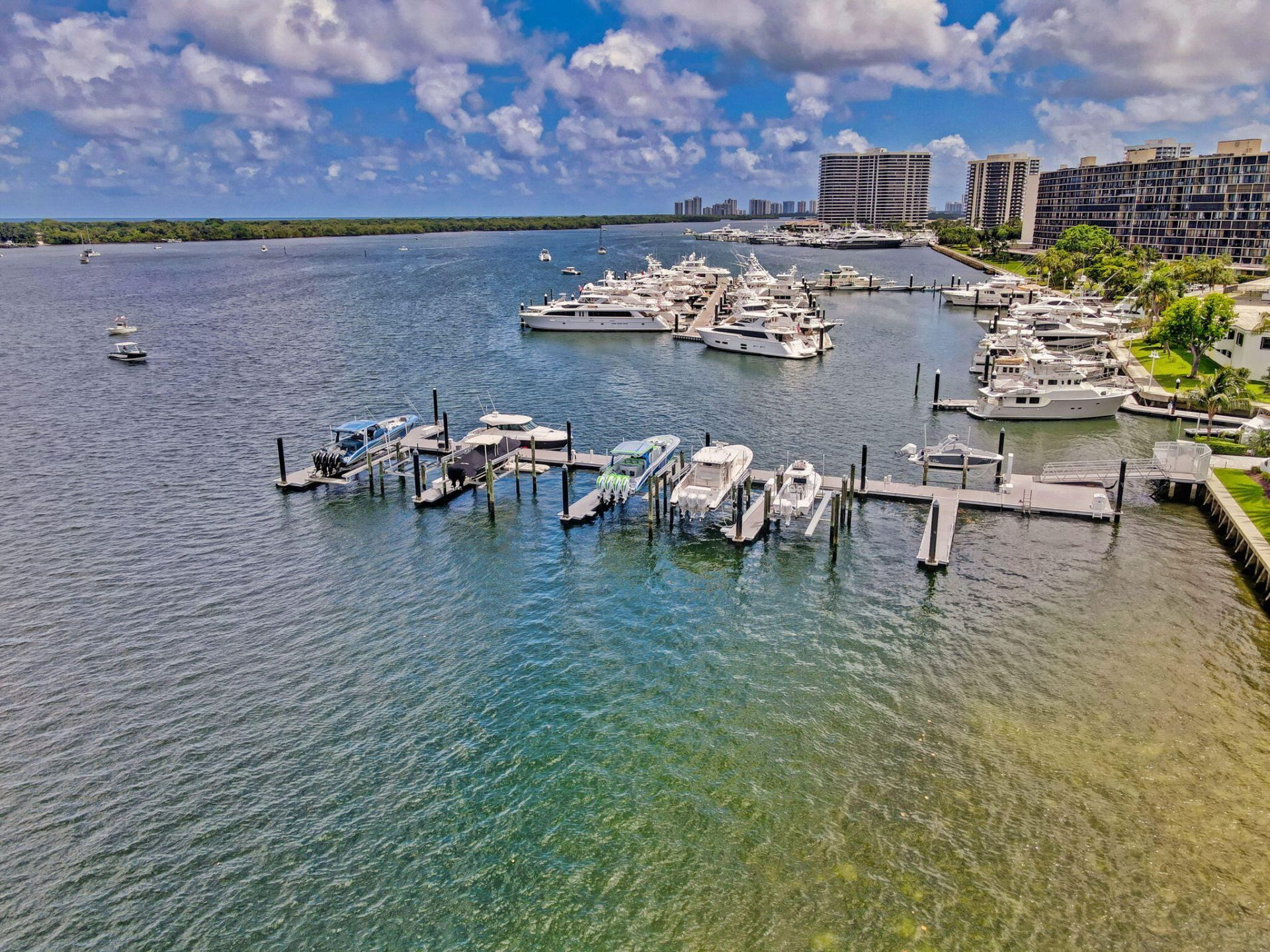 2 Water Club Way, Unit 802, North Palm Beach, FL 33408 Photo