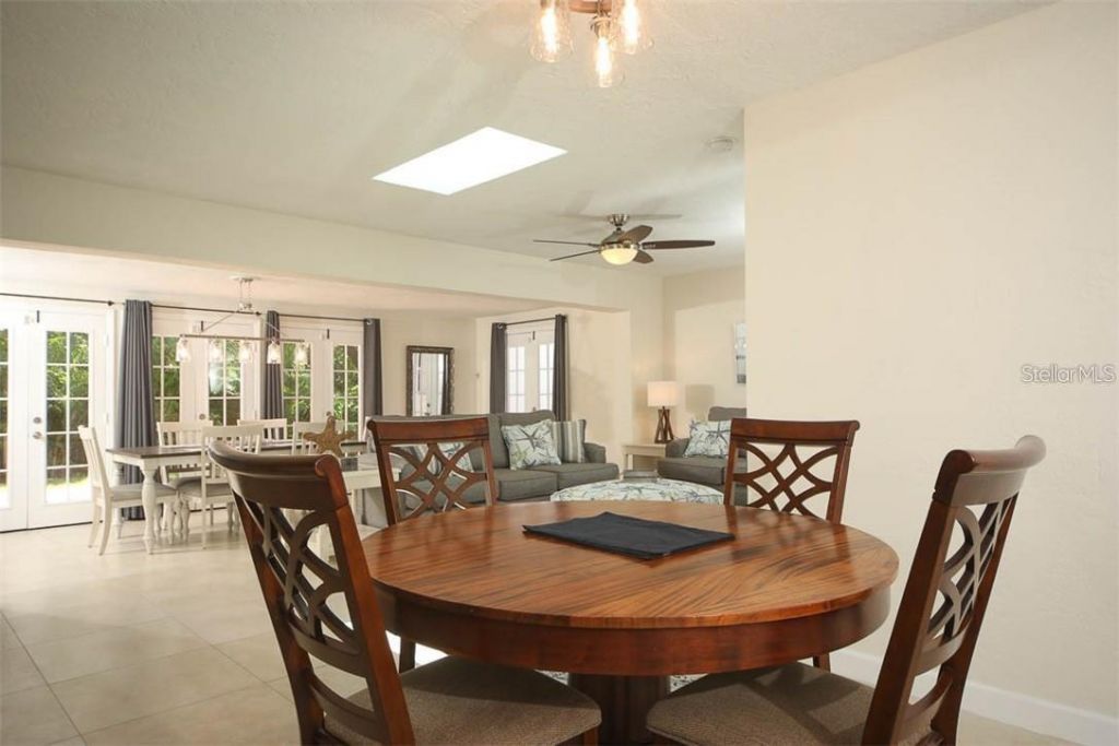 2943 Tuckerstown Drive, Sarasota, FL 34231 Photo