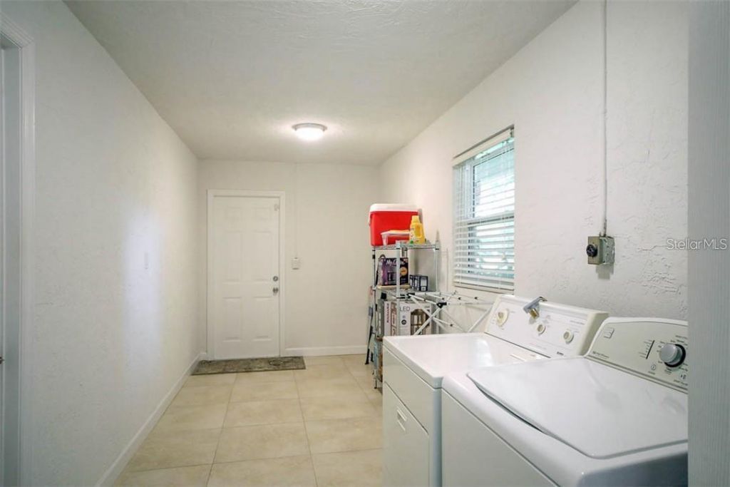 2943 Tuckerstown Drive, Sarasota, FL 34231 Photo