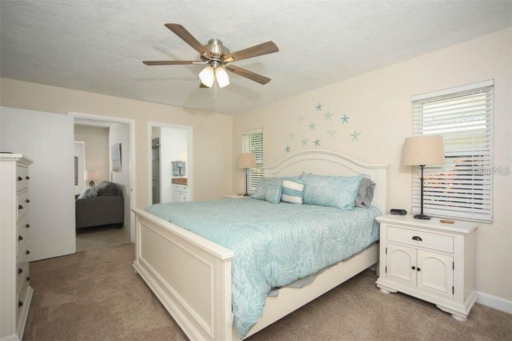 2943 Tuckerstown Drive, Sarasota, FL 34231 Photo