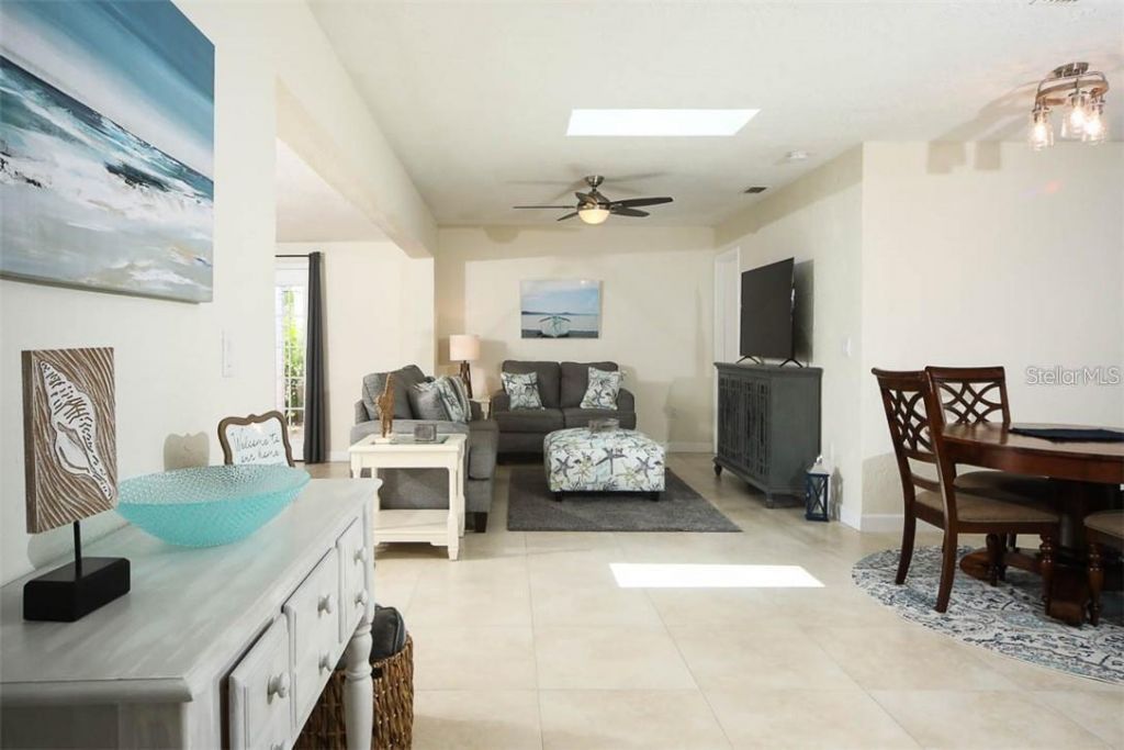 2943 Tuckerstown Drive, Sarasota, FL 34231 Photo