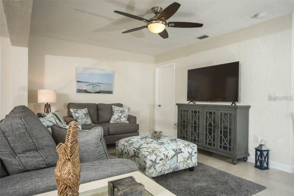 2943 Tuckerstown Drive, Sarasota, FL 34231 Photo