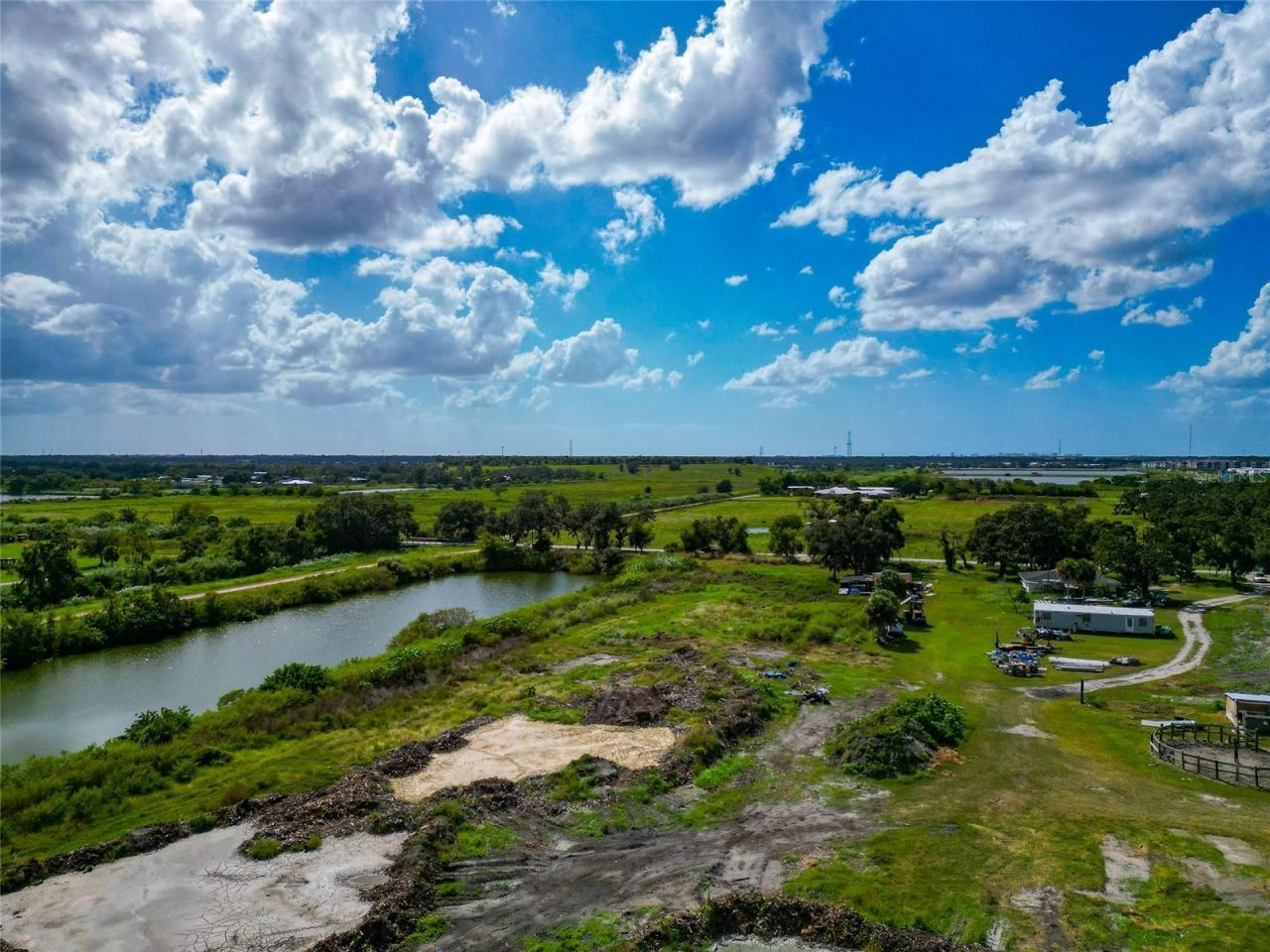 301 East Road, Sarasota, FL 34240 Photo