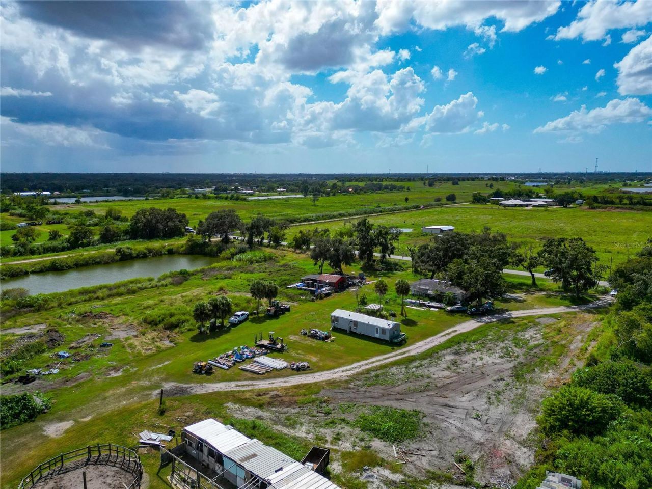 301 East Road, Sarasota, FL 34240 Photo