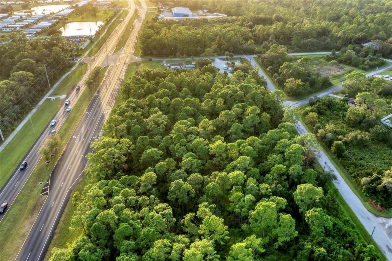 11201 Tamiami Trail S, North Port, FL 34287 Photo