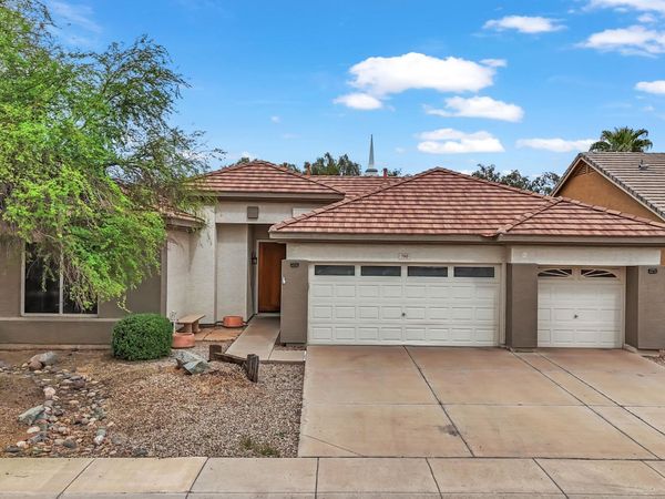 790 W CHERRYWOOD Drive, Chandler, AZ 85248