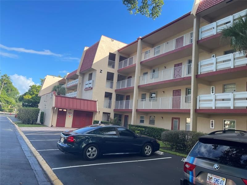 1005 Country Club Drive, Unit 205, Margate, FL 33063 Photo