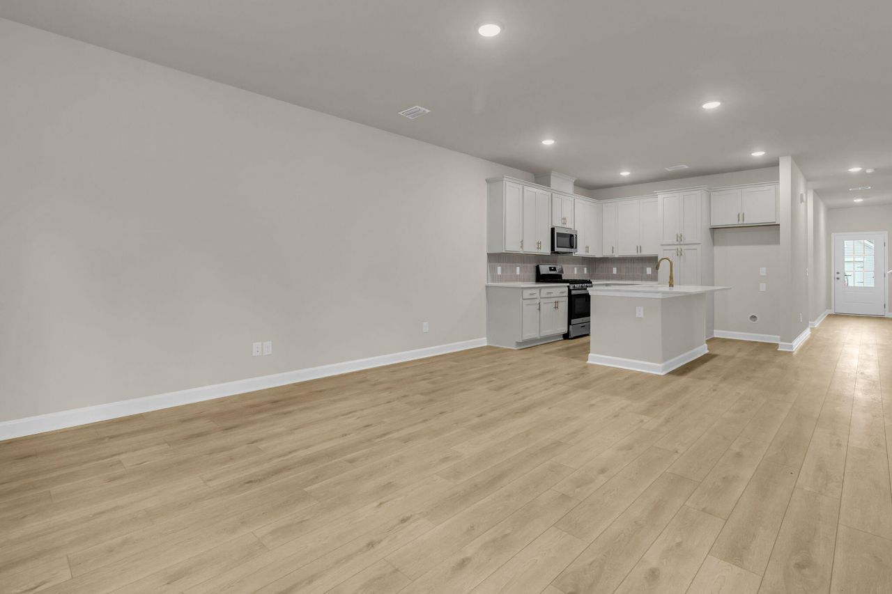 944 Dusk Drive Photo 9