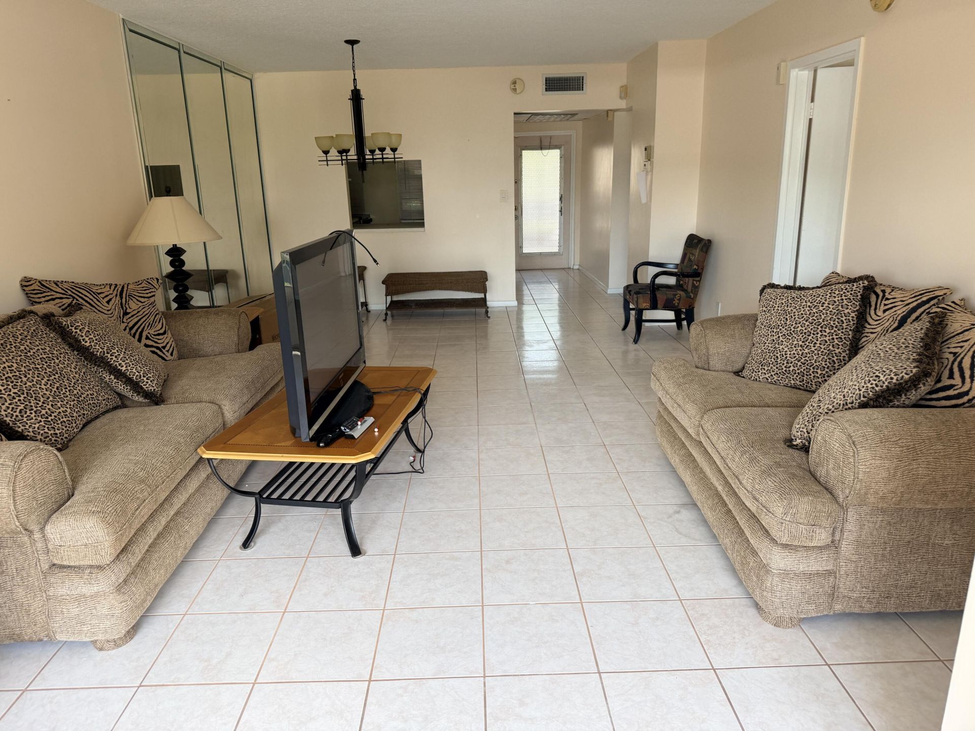 1025 Country Club Drive, Unit 301, Margate, FL 33063 Photo